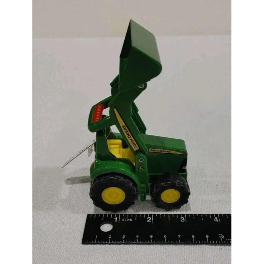 TOMY ERTL John Deere Tractor Bucket Loader New With Tags